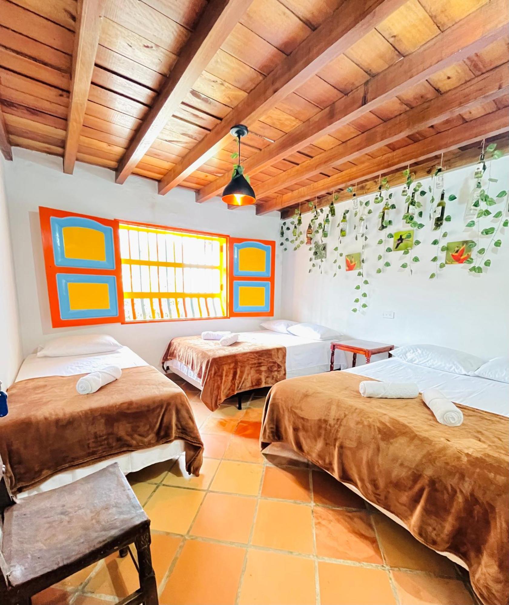 Casa De Las Rocas Hostel Хардін Екстер'єр фото