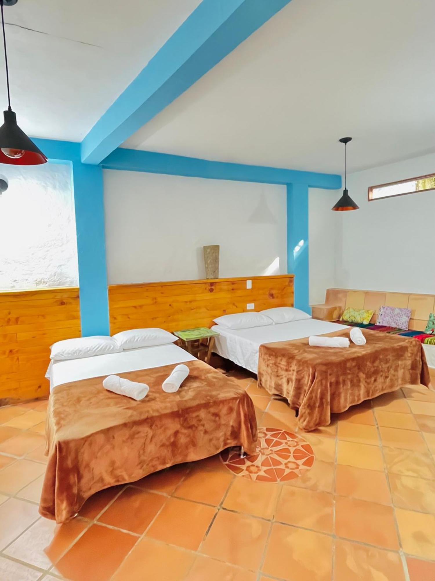 Casa De Las Rocas Hostel Хардін Екстер'єр фото